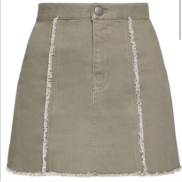 BCBG mini skirt - Picture 1 of 5